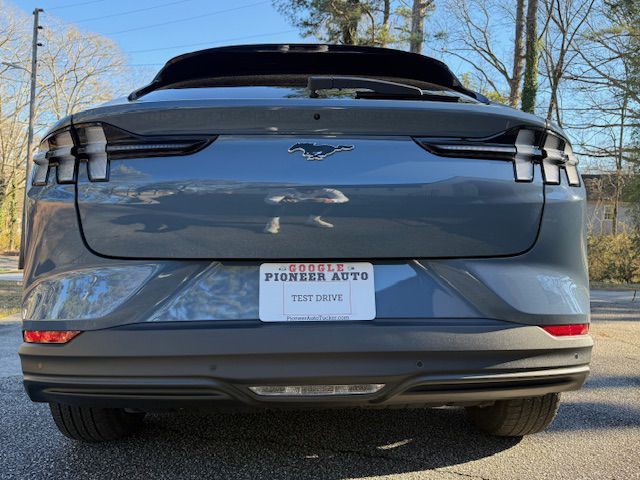 2023 Ford Mustang Image 3