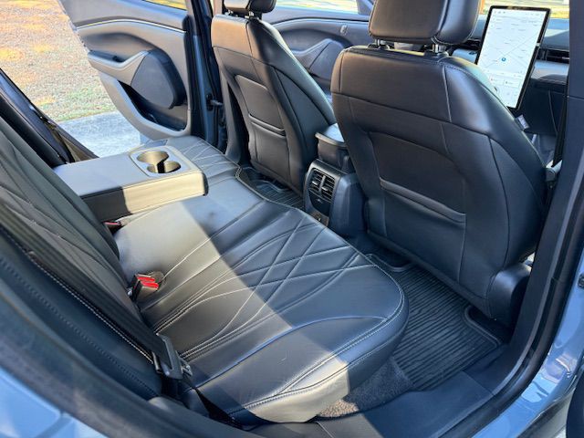 2023 Ford Mustang Image 7