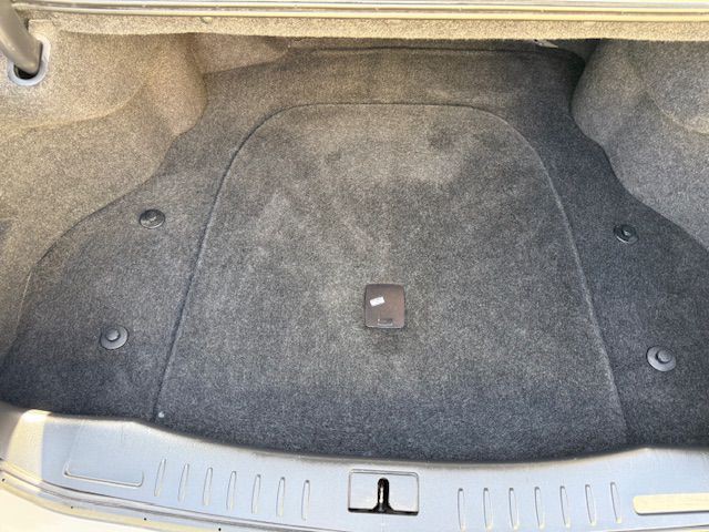 2011 Cadillac DTS Image 39