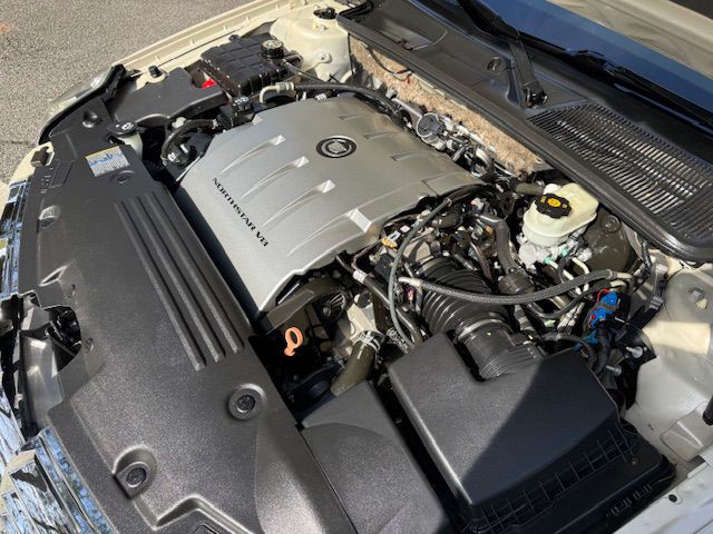 2011 Cadillac DTS Image 58