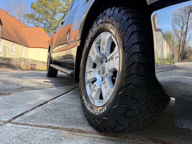 2017 Nissan Titan Image 28