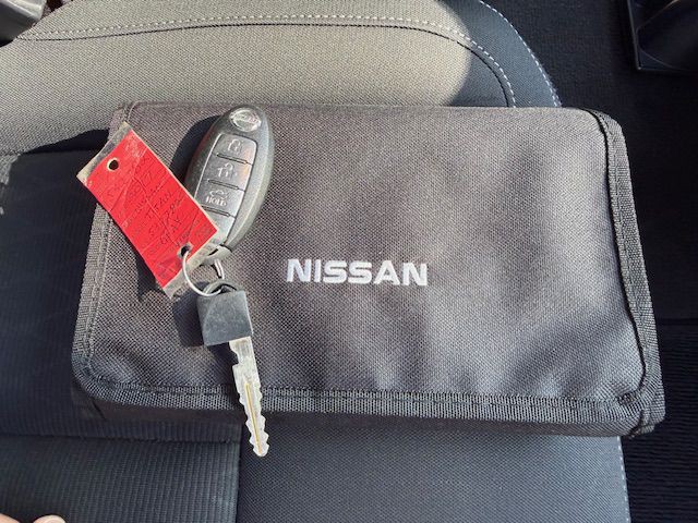 2017 Nissan Titan Image 52