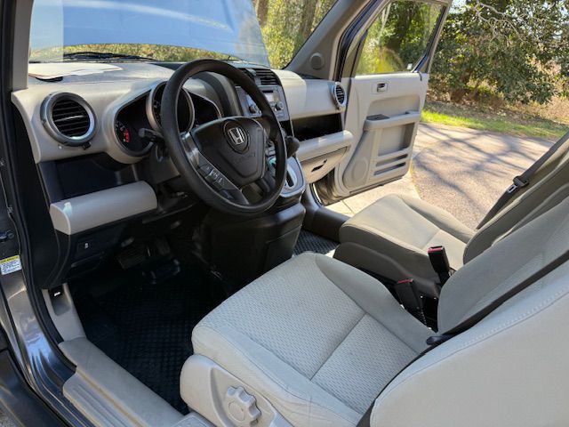 2011 Honda Element Image 10
