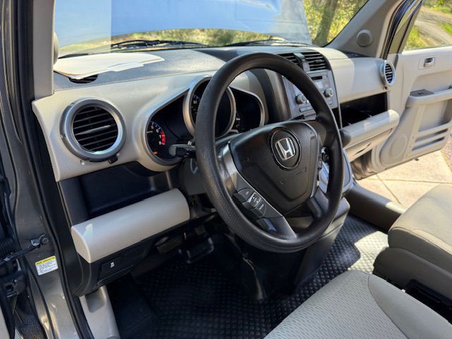 2011 Honda Element Image 30