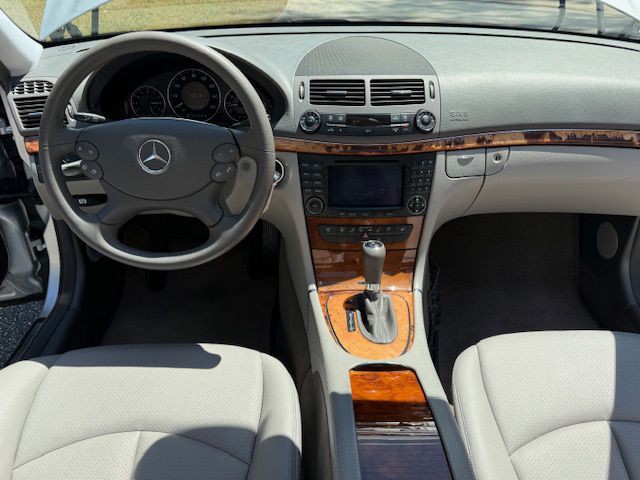 2007 Mercedes-Benz E-Class Image 7