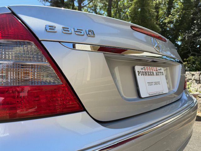 2007 Mercedes-Benz E-Class Image 12