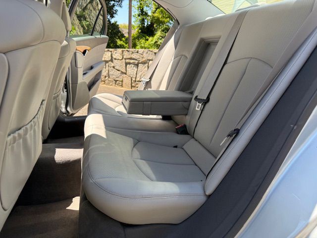 2007 Mercedes-Benz E-Class Image 16