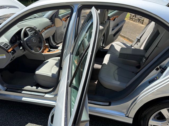 2007 Mercedes-Benz E-Class Image 37