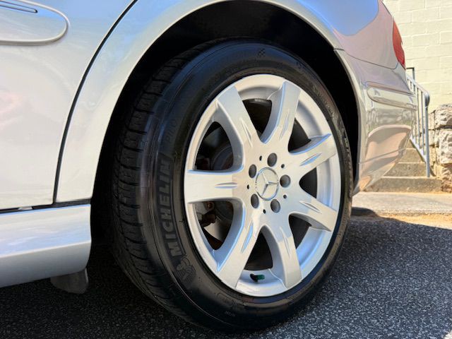 2007 Mercedes-Benz E-Class Image 55