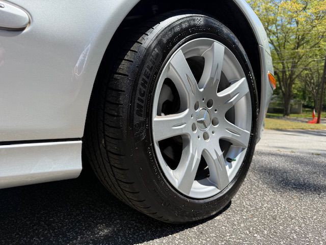 2007 Mercedes-Benz E-Class Image 60