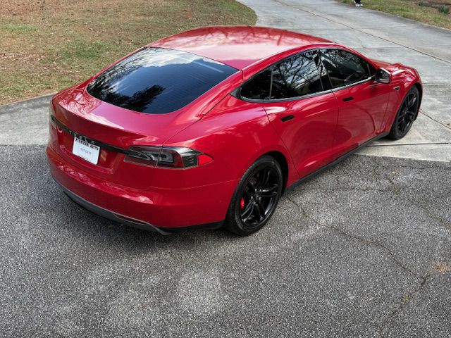2015 Tesla Model S Image 5