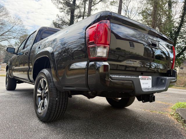 2016 Toyota Tacoma Image 5