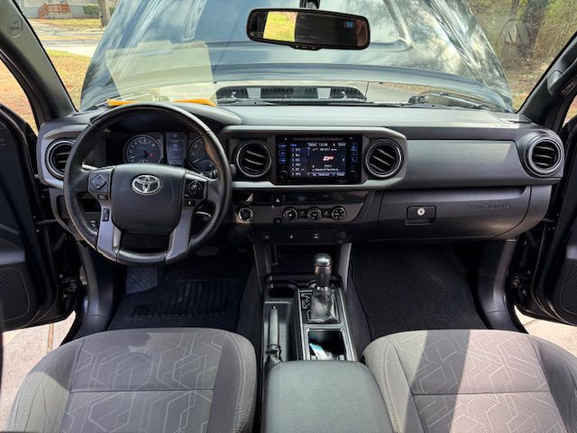 2016 Toyota Tacoma Image 6