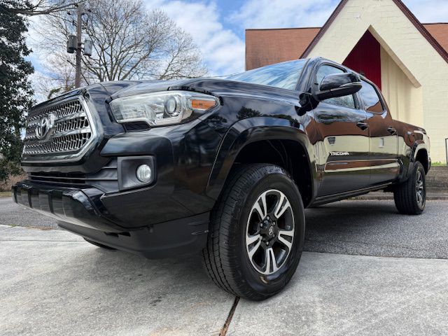 2016 Toyota Tacoma Image 14