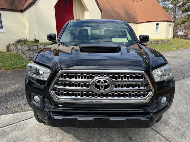 2016 Toyota Tacoma Image 19