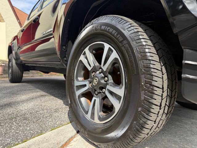 2016 Toyota Tacoma Image 23