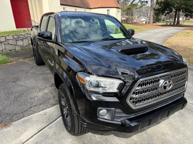 2016 Toyota Tacoma Image 35