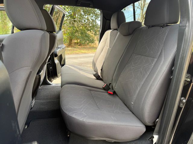 2016 Toyota Tacoma Image 45