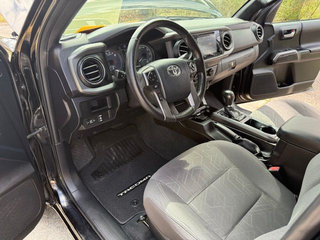 2016 Toyota Tacoma Image 50