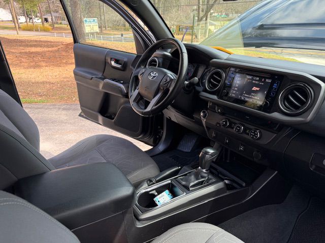 2016 Toyota Tacoma Image 58