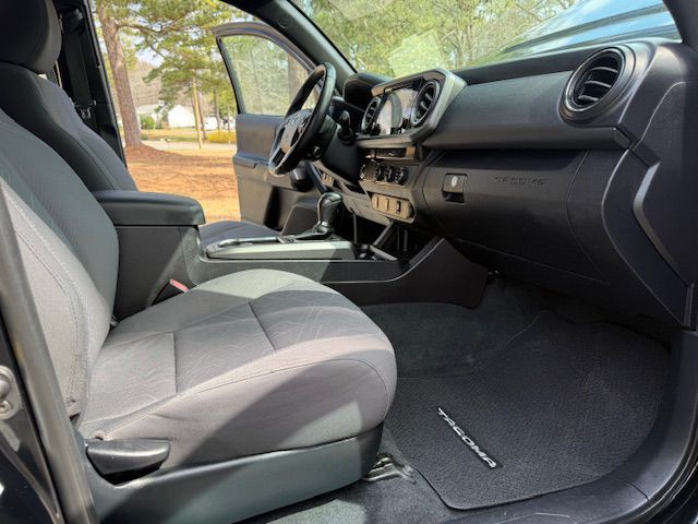 2016 Toyota Tacoma Image 59