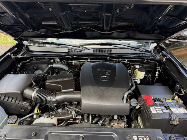 2016 Toyota Tacoma Image 60