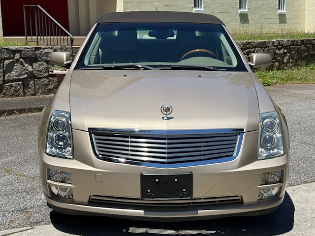 2005 Cadillac STS Image 3