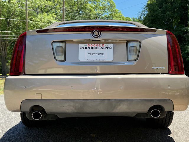 2005 Cadillac STS Image 6