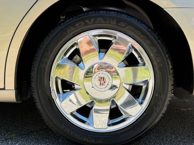 2005 Cadillac STS Image 22