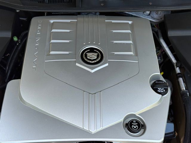 2005 Cadillac STS Image 38