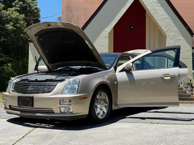 2005 Cadillac STS Image 40