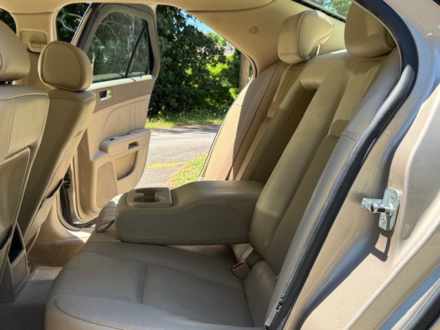 2005 Cadillac STS Image 50