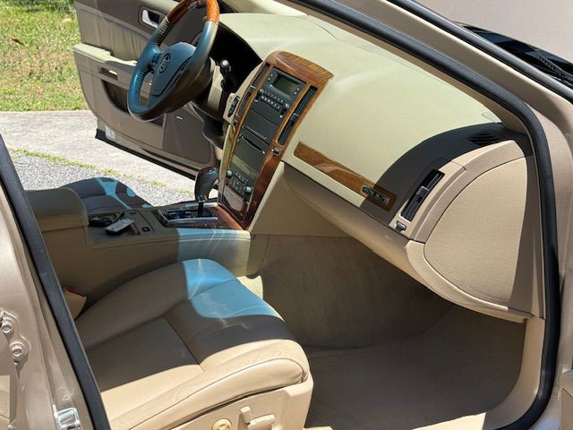 2005 Cadillac STS Image 61