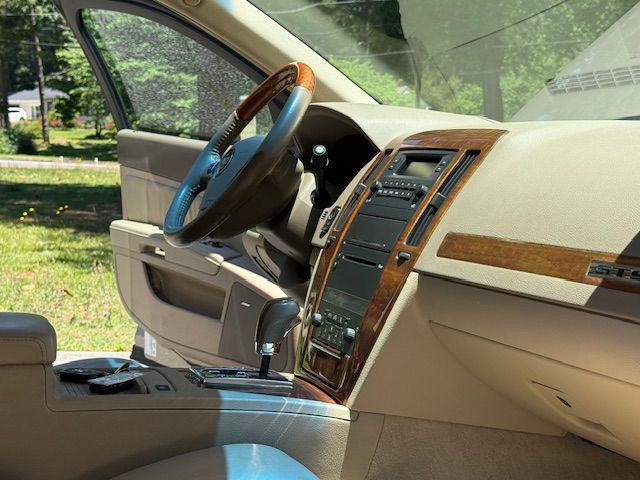2005 Cadillac STS Image 62