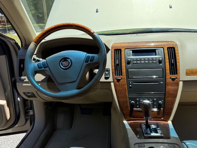 2005 Cadillac STS Image 64