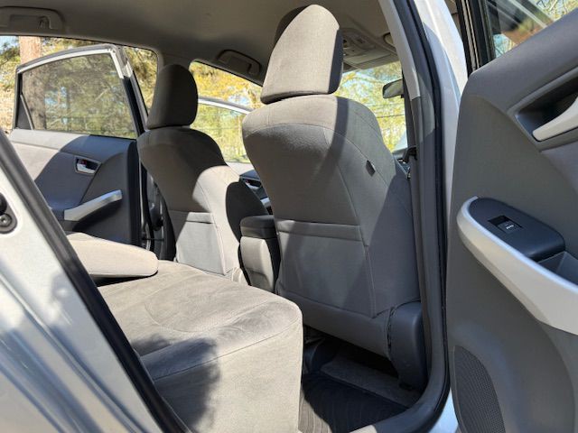2010 Toyota Prius Image 17