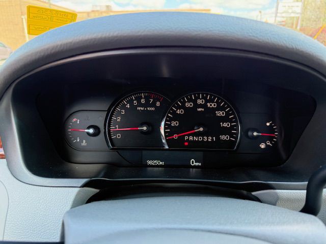 2007 Cadillac DTS Image 8