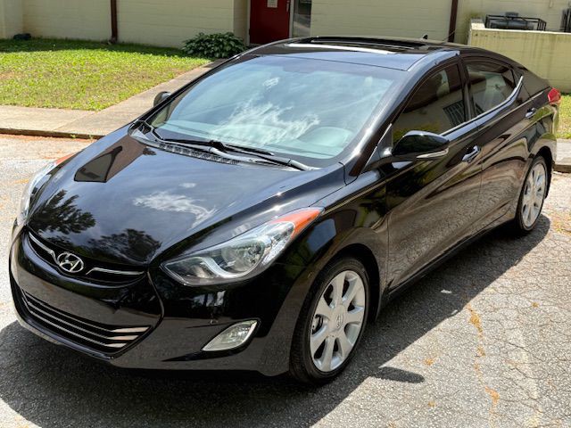 2013 Hyundai Elantra Image 2