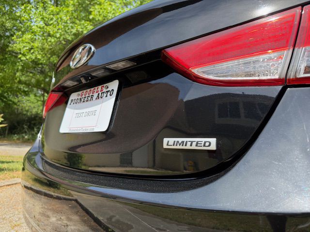 2013 Hyundai Elantra Image 20