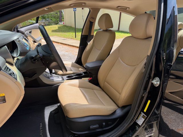 2013 Hyundai Elantra Image 43