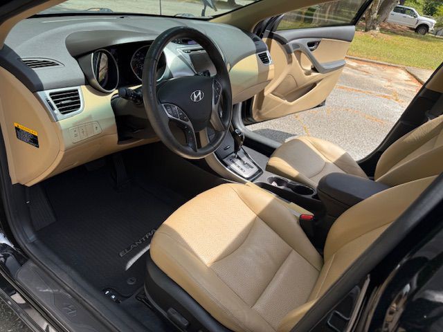 2013 Hyundai Elantra Image 45