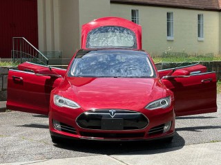 Image for 2015 Tesla Model S 8 ID: 7307697