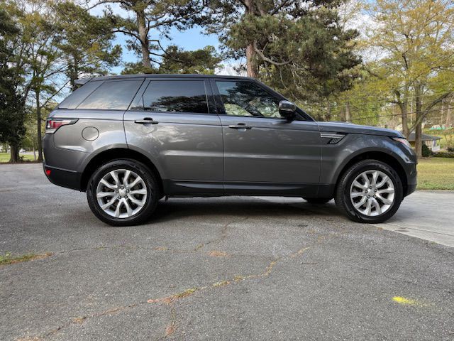 2016 Land Rover Range Rover Sport Image 17