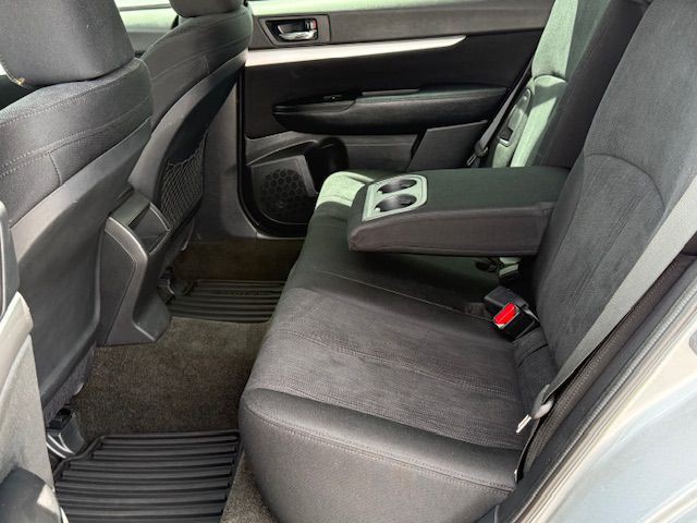 2014 Subaru Outback Image 6