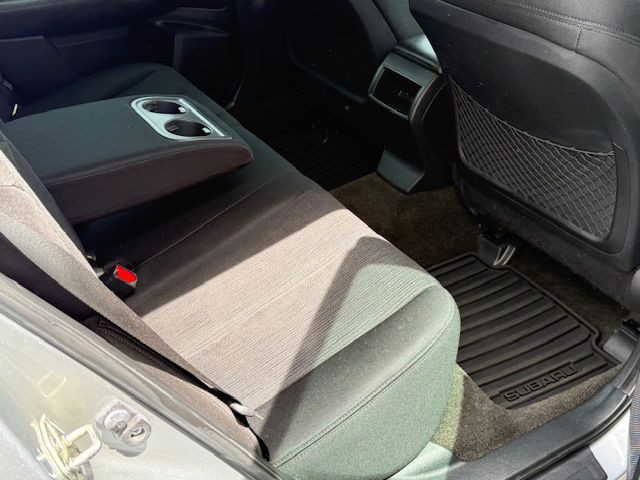 2014 Subaru Outback Image 12