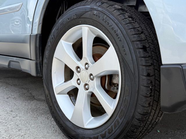 2014 Subaru Outback Image 15