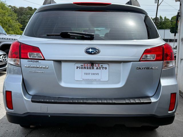2014 Subaru Outback Image 17