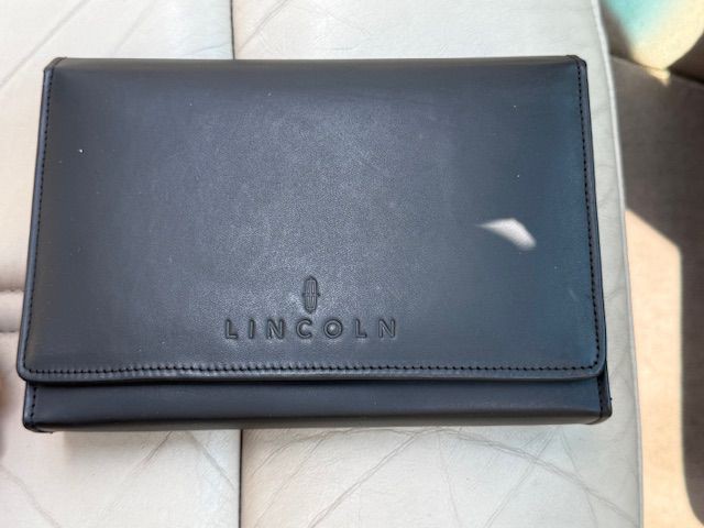 2003 Lincoln Town Car Image 43