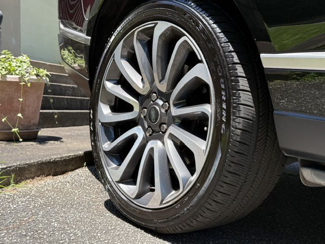 2016 Land Rover Range Rover Image 35