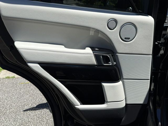 2016 Land Rover Range Rover Image 53
